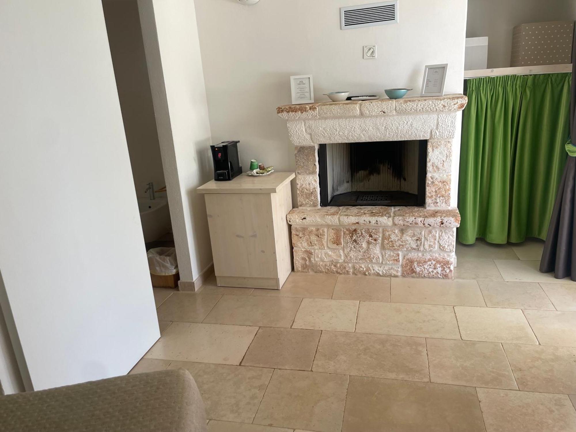 Relais Trulli Le Icone Bed & Breakfast Ostuni Ngoại thất bức ảnh